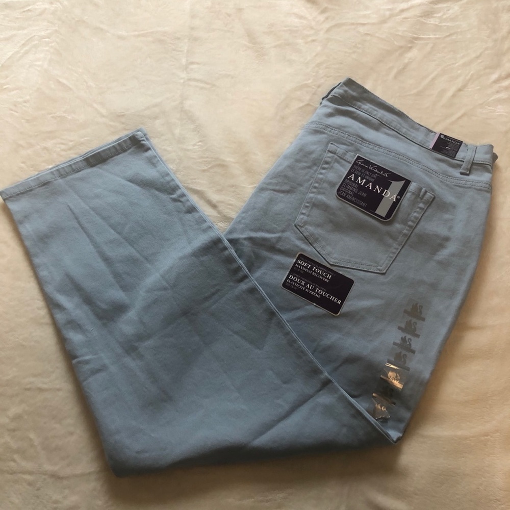 NWT Gloria Vanderbilt slimming Jean classic rise